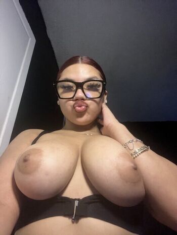 1of1SSSTARGIRL