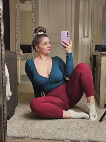 Adora_Amour