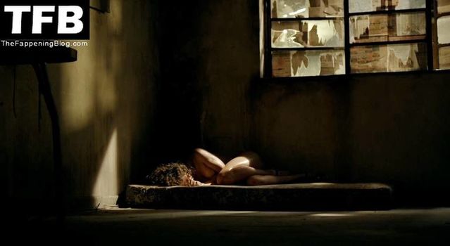 Adria Arjona