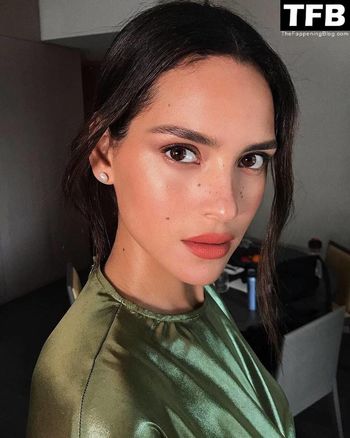 Adria Arjona