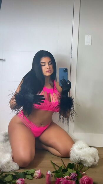 Adriana Sahar
