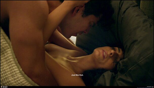 Aislinn Derbez