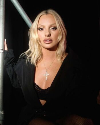 Alexandra Stan