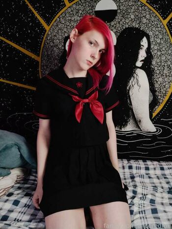 Alice Redfox