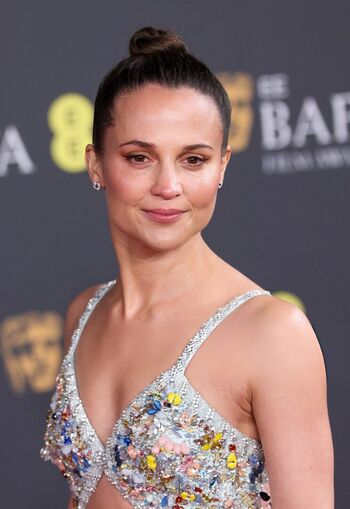 Alicia Vikander