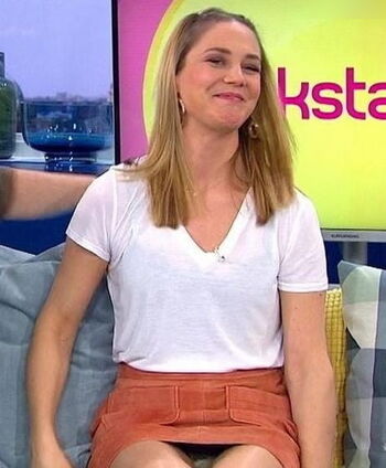 Alina Merkau