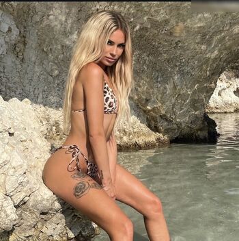 Aline arabella