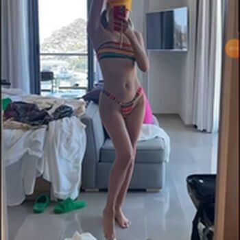 Alissa Violet