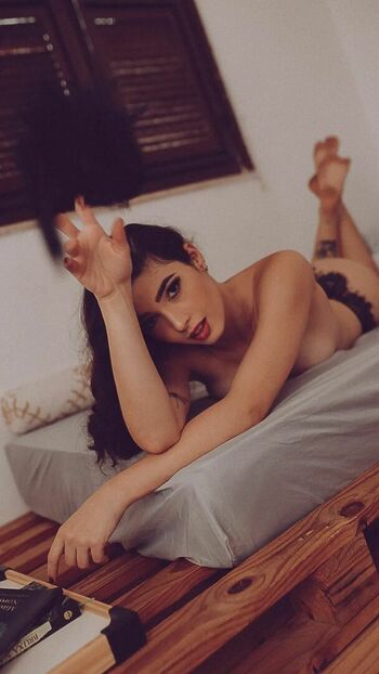 Amanda Maria