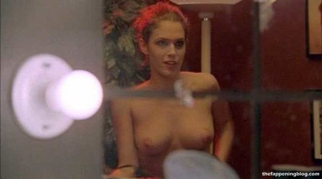 Amanda Righetti