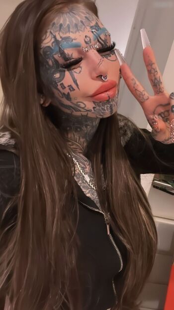 Amber Luke