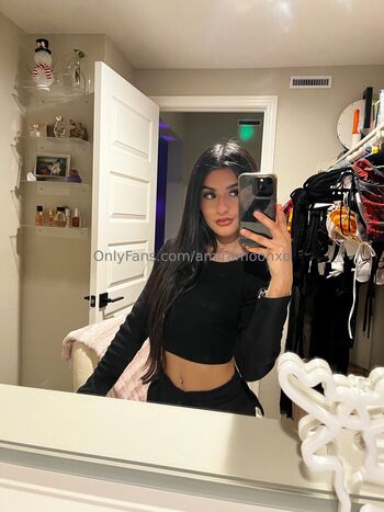 amiramoonxo
