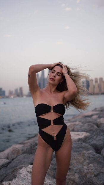 Anahita Rehbein