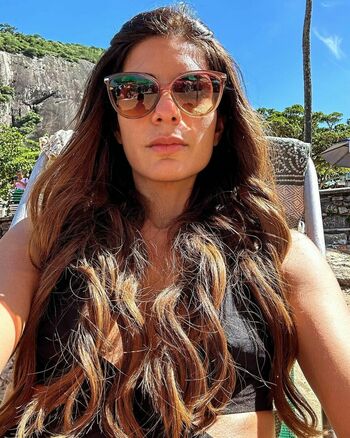 Andréia Sadi