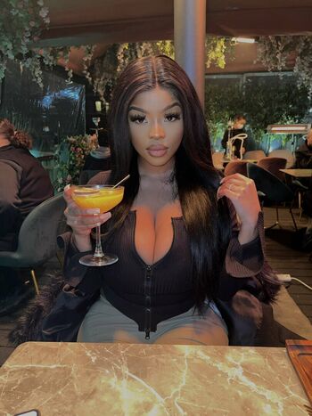 Angela Mishhhj