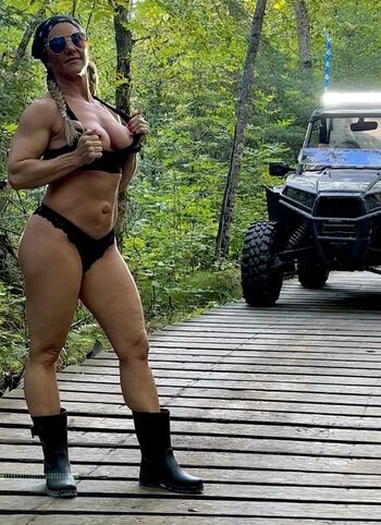 Anna Fine