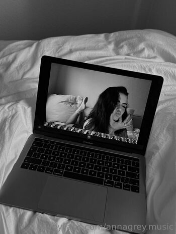 annagrey.music