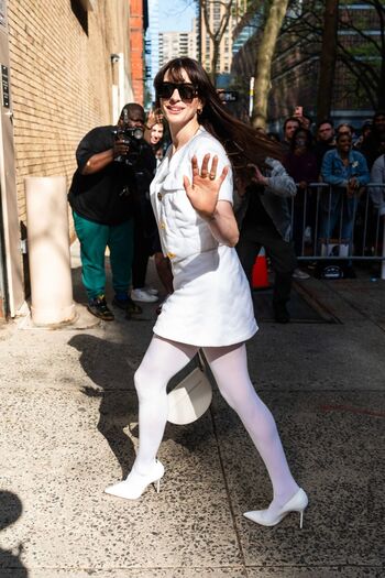 Anne Hathaway