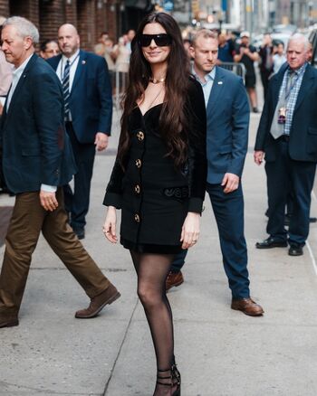 Anne Hathaway