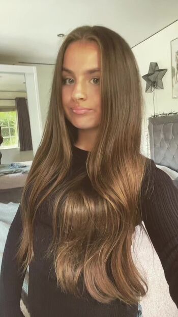 Annelise Brundell