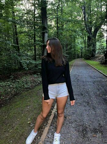 annie_cherry