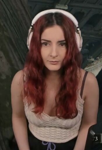 AnnieFuchsia