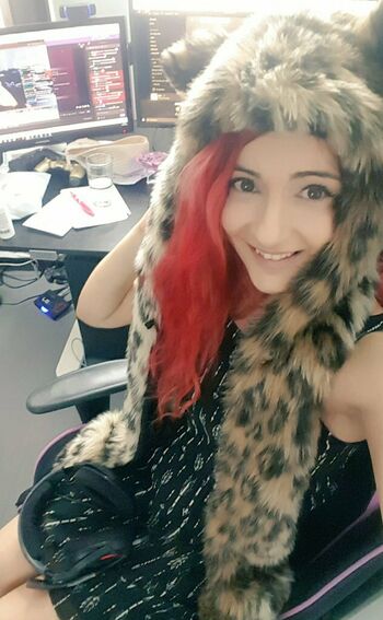 AnnieFuchsia