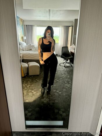 Arryn Zech