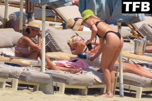 Ashley Roberts