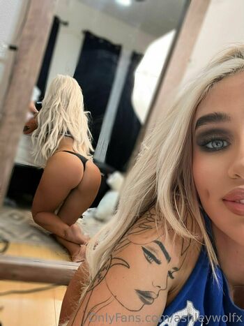 ashleywolfx