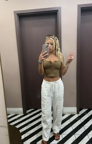 Ashlyn Sharp