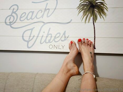 barefoot_princess1922