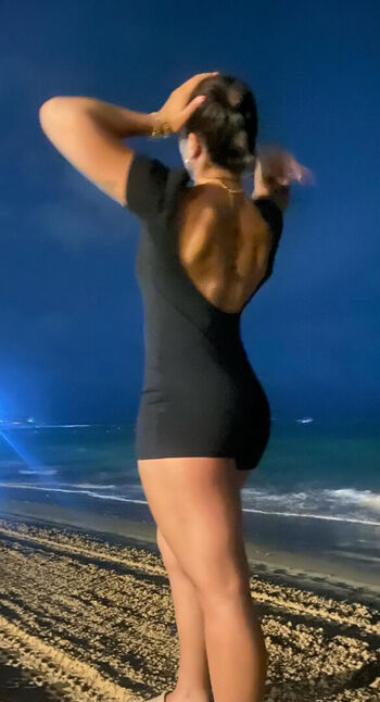 Bella Santry