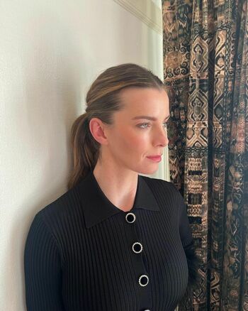Betty Gilpin