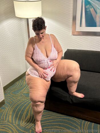 bigbootyasshley