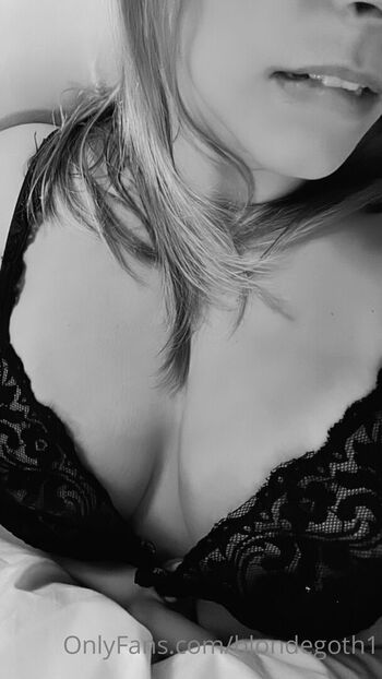 blondegoth1