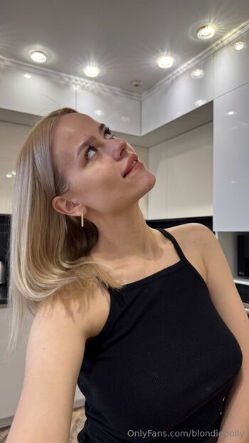 blondiepolly