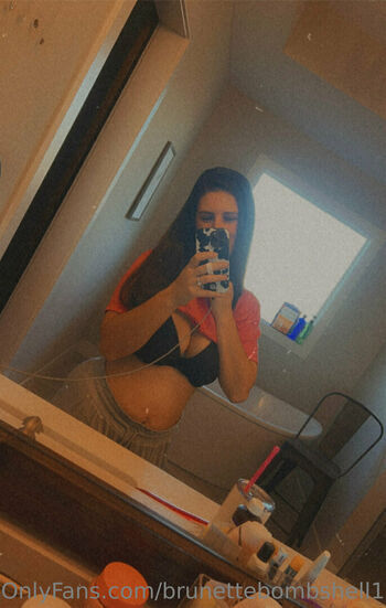 brunettebombshell13