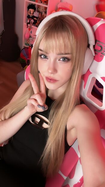 BunnyGirlBree
