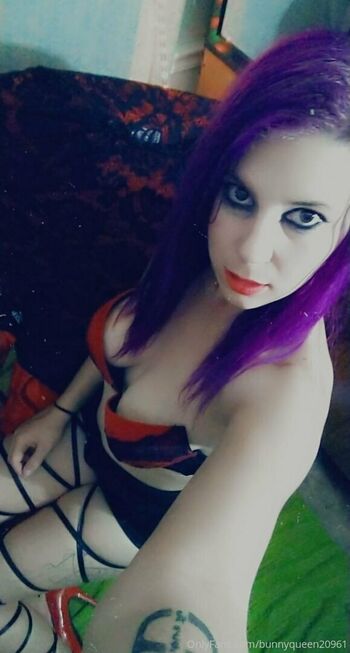 bunnyqueen20961