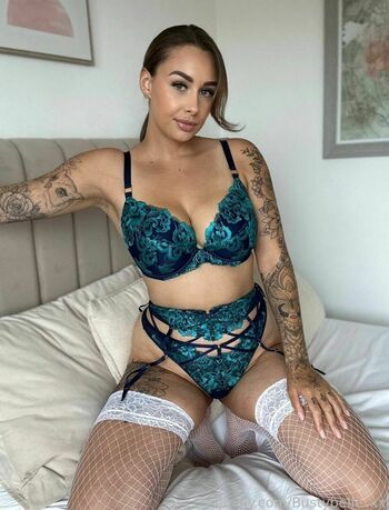 bustybelle_xx