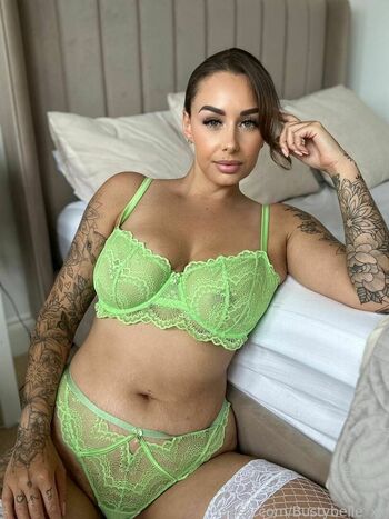 bustybelle_xx