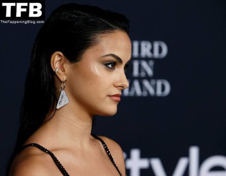 Camila Mendes