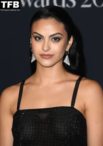 Camila Mendes