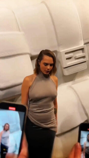 Cara Delevingne