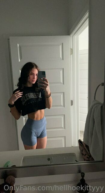 carolineeex