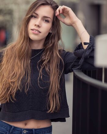 celinaa_tessa
