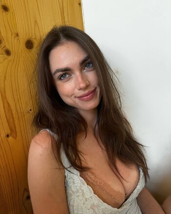 Charleen Weiss