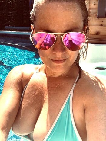 CharlizeFoXXX