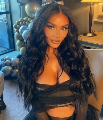 Chelsee Healey